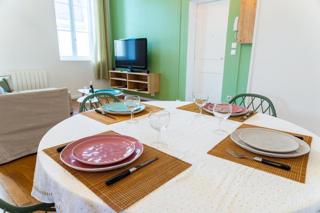 Cote Cour - Centre Ville- Calme - Charme - 4 Voyageurs 디종 외부 사진